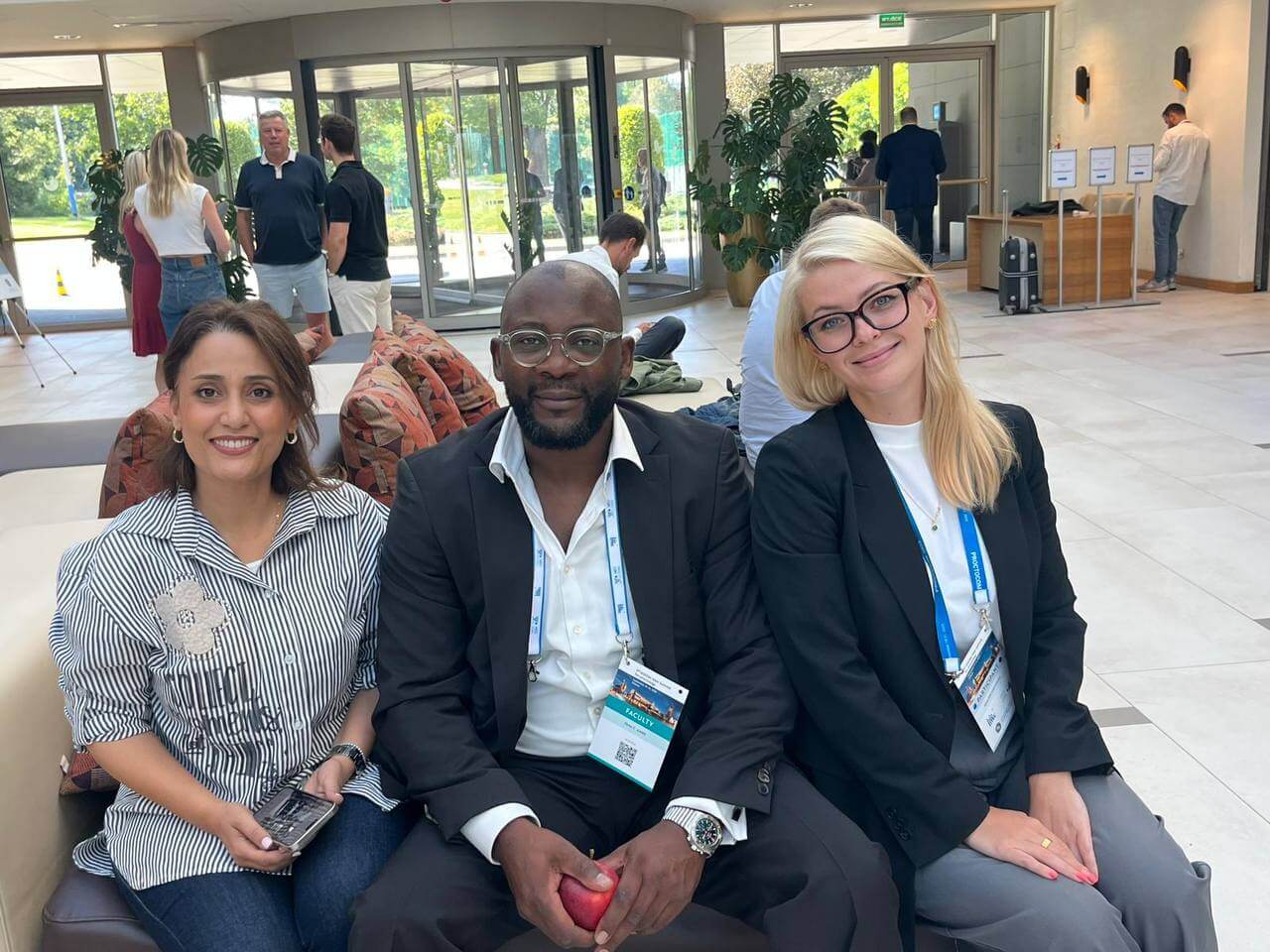 photo_2025-10-14_16-03-19